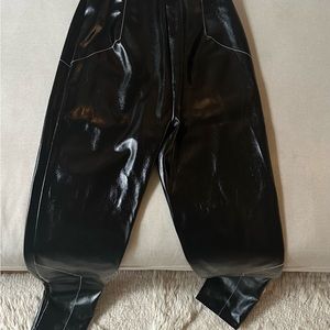 Brand new - never worn GIA - Winona 2.0 pants.